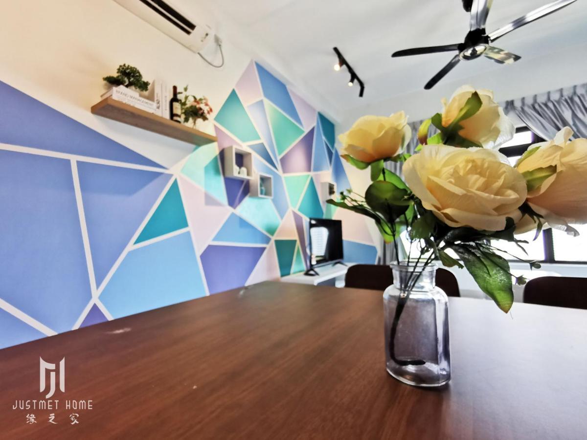 Meridin@Medini#3 Apartment Нусаджая Екстериор снимка